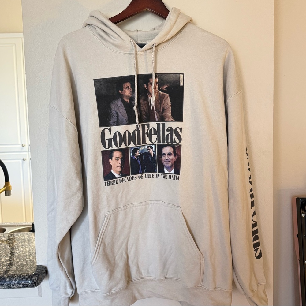 GoodFellas Graphic Hoodie - Cream T11